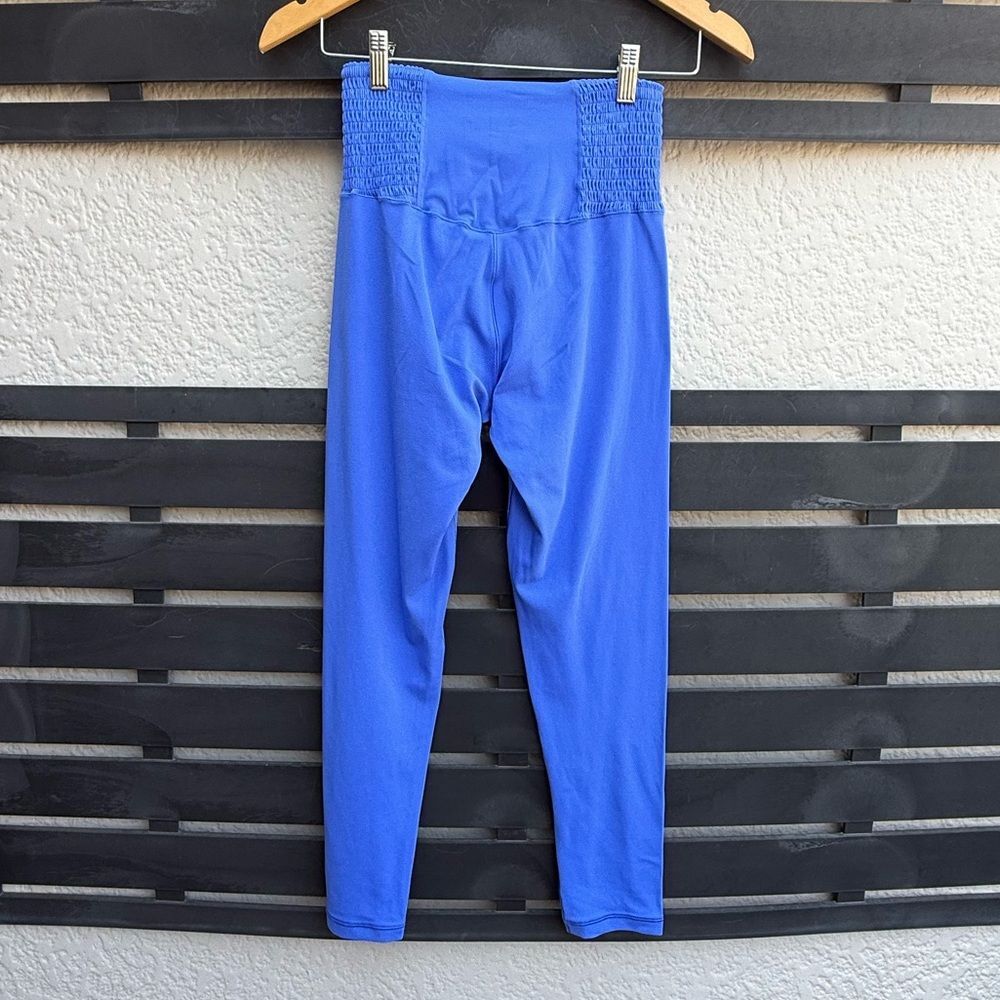 Aerie Offline Real Me Smocked 7/8 Hi-Rise Leggings in Blue | Medium - Picture 2 of 7